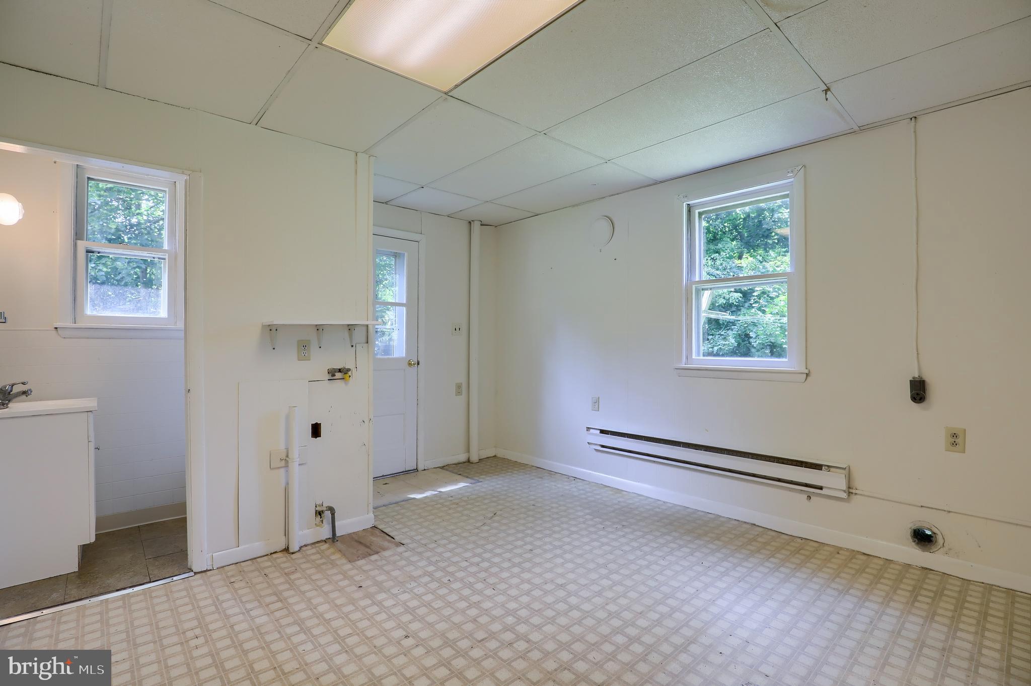 24 Benedict Road Lancaster, PA 17603 - Photo 13 of 40 Gallery Image 13