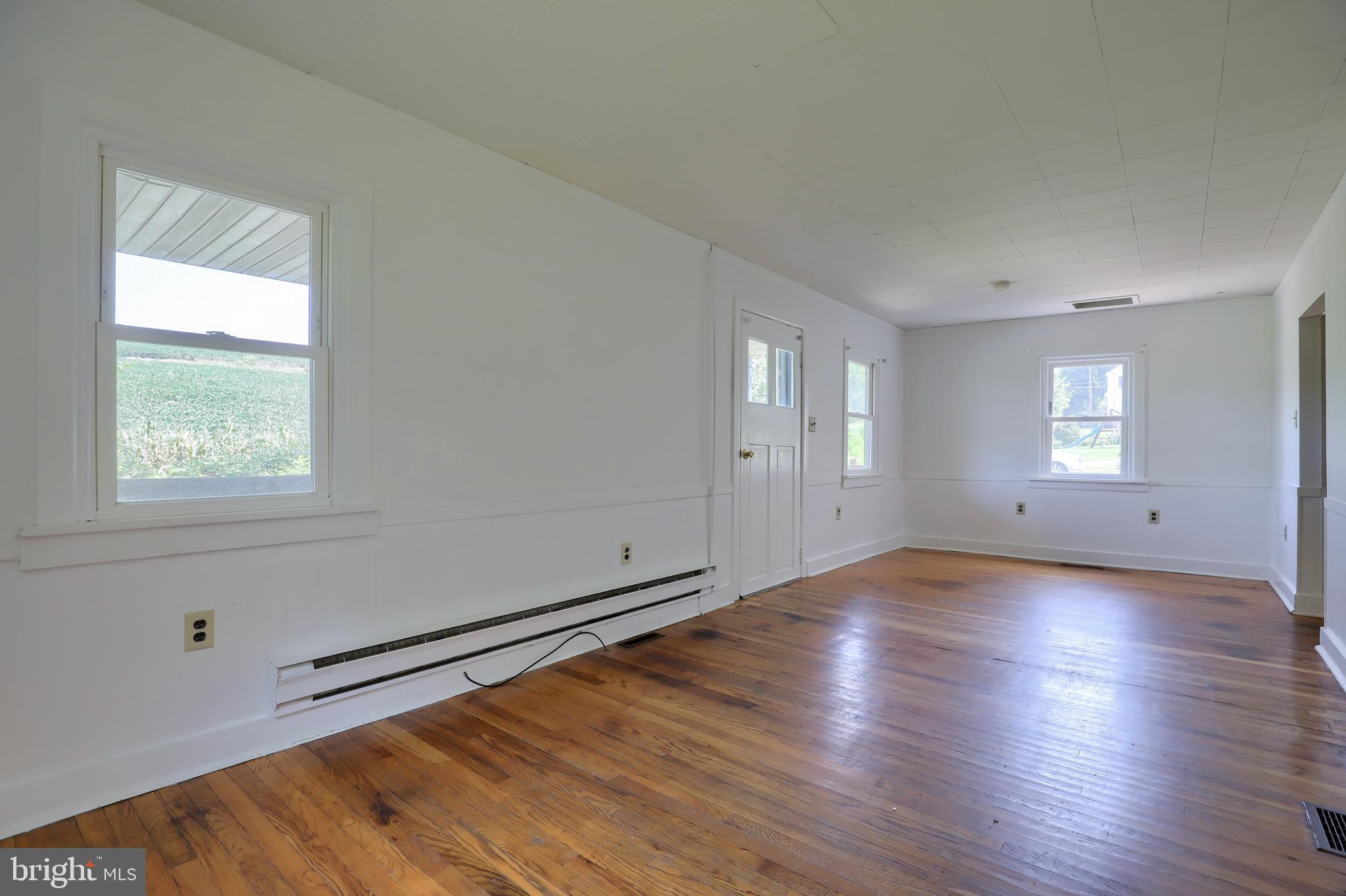 24 Benedict Road Lancaster, PA 17603 - Photo 6 of 40 Gallery Image 6