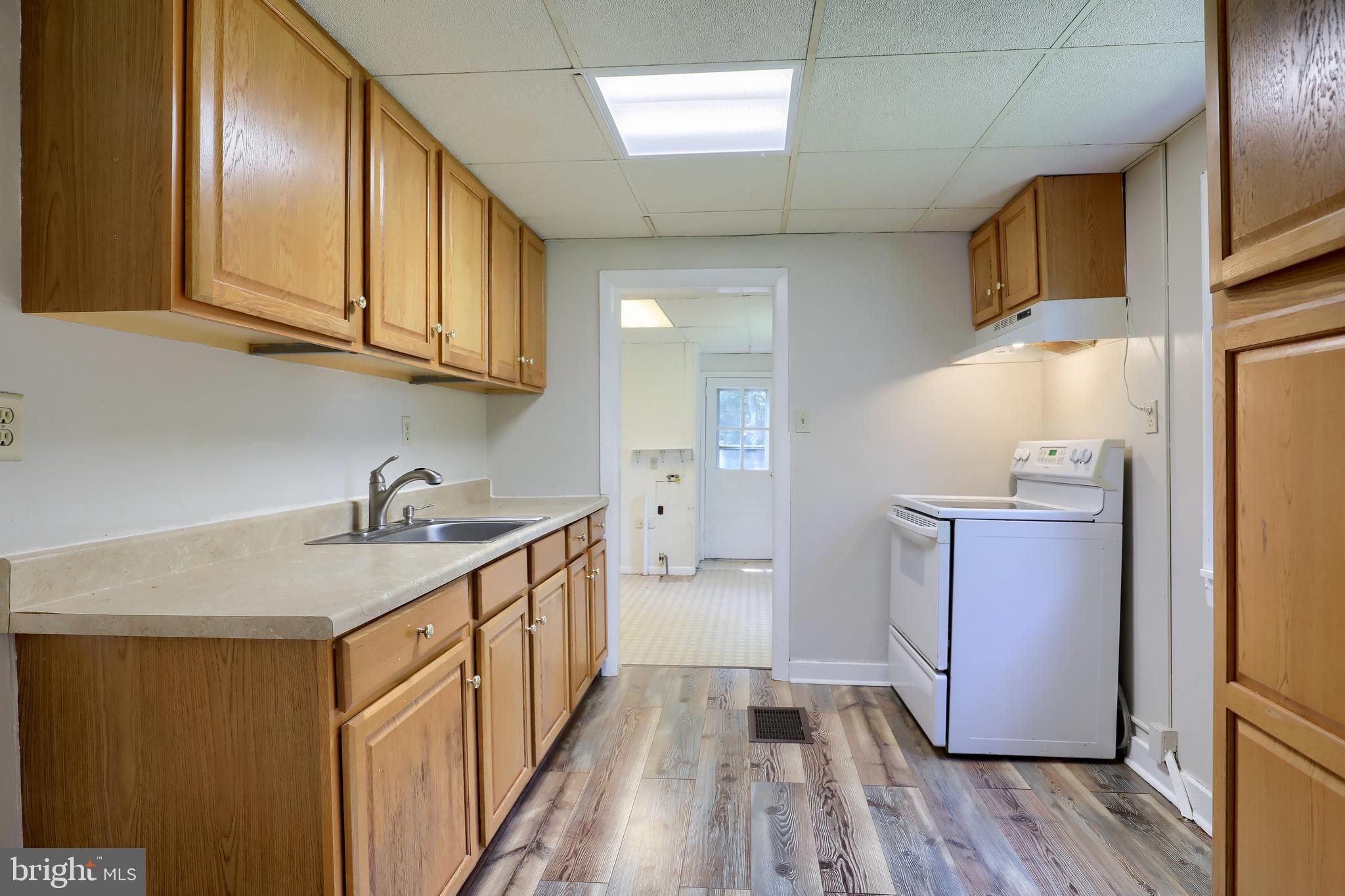 24 Benedict Road Lancaster, PA 17603 - Photo 7 of 40 Gallery Image 7