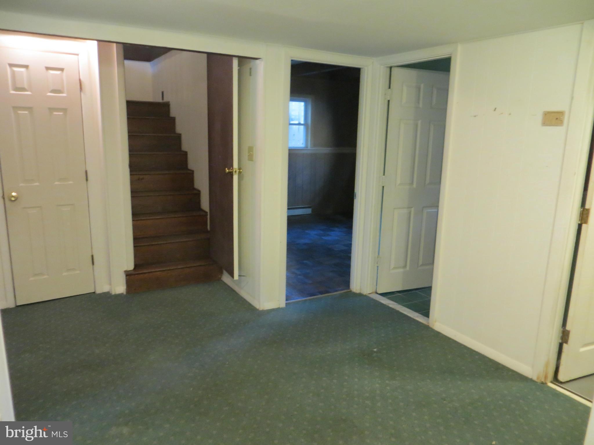 212 Pine Valley Road Locust Grove, VA 22508 - Photo 15 of 24 lower Hall room
