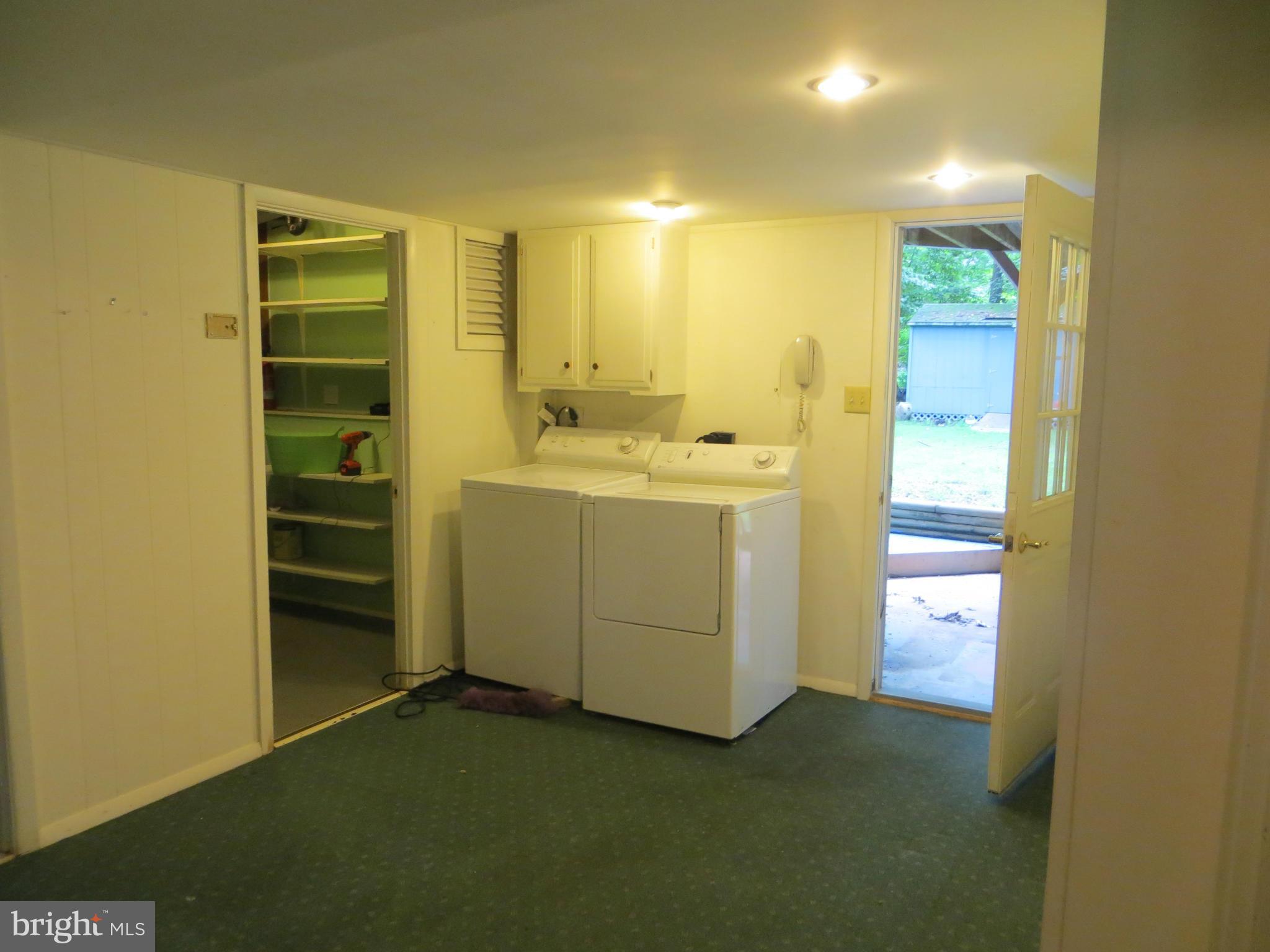 212 Pine Valley Road Locust Grove, VA 22508 - Photo 20 of 24 Lower Hall Room