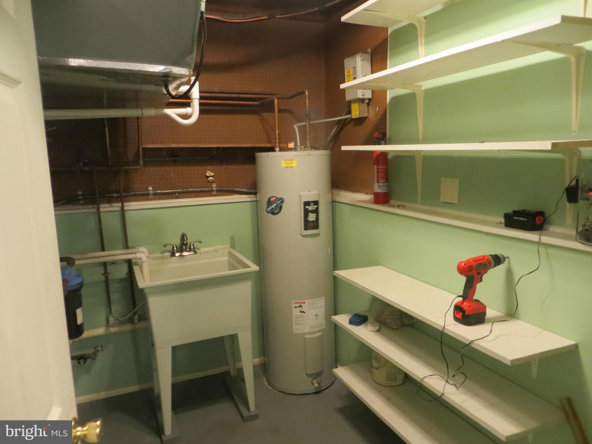 212 Pine Valley Road Locust Grove, VA 22508 - Photo 21 of 24 Workshop & Utility Rm