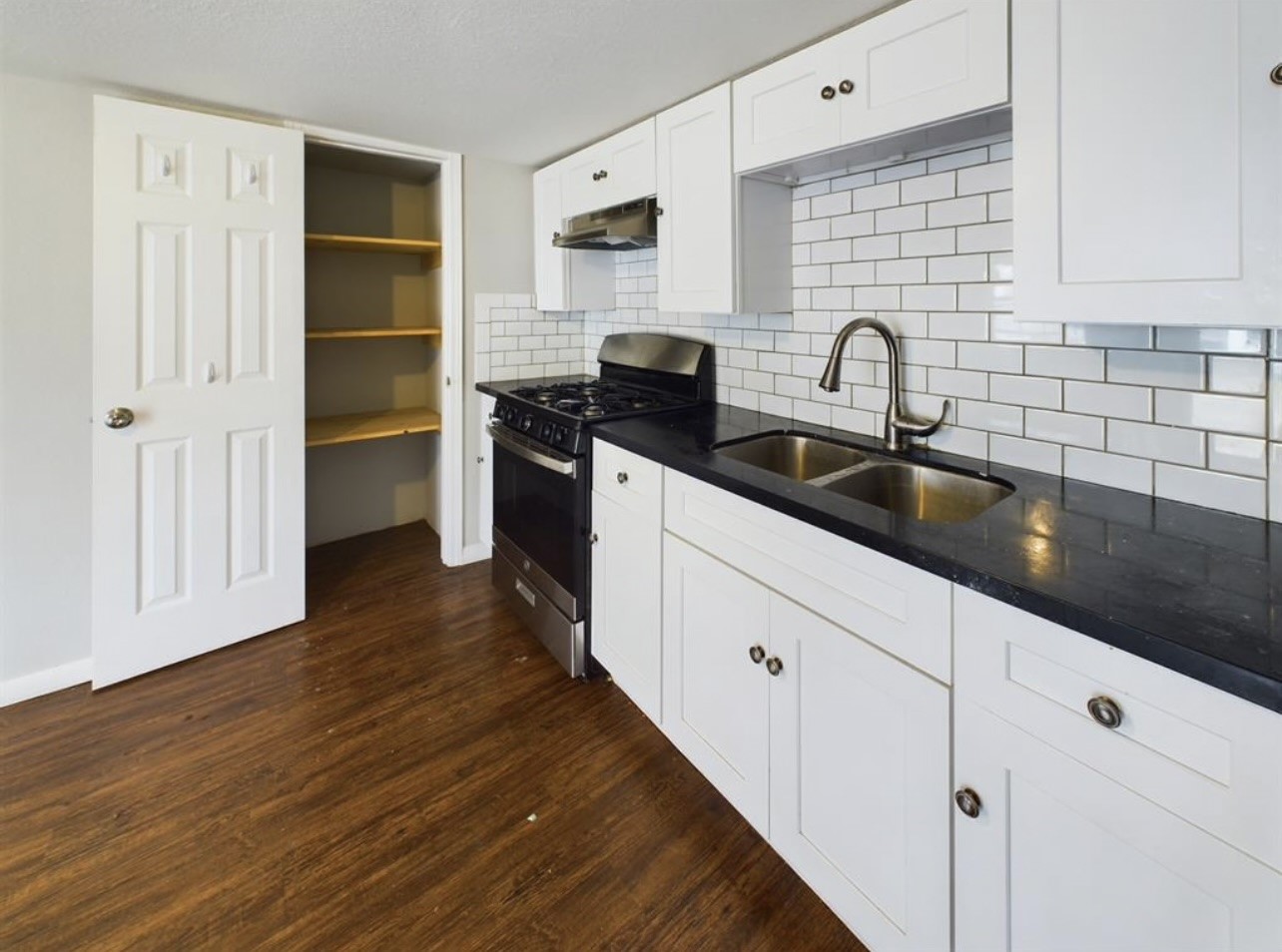 607 Enid Street, Unit 1/2 2 Houston, TX 77009 - Photo 5 of 12