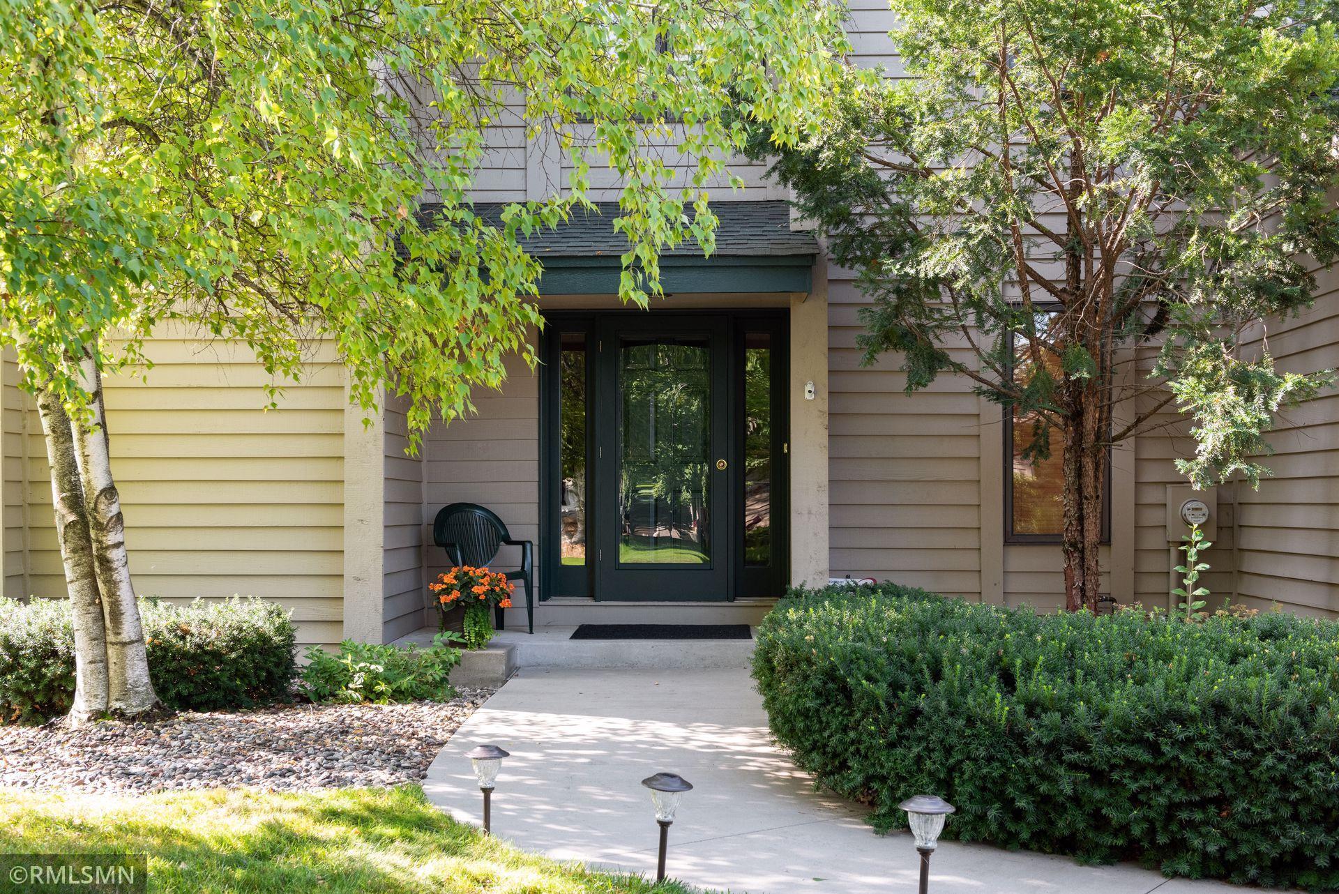 15597 Canyon Ridge Eden Prairie, MN 55347 - Photo 3 of 44 Gallery Image 3