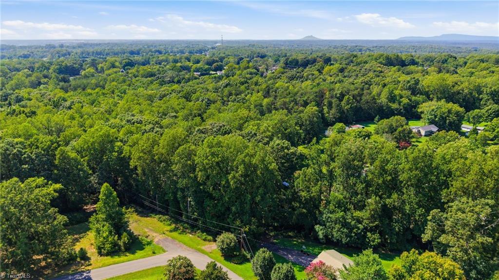 10 Miramar Road Winston-Salem, NC 27105 - Photo 2 of 18 Gallery Image 2
