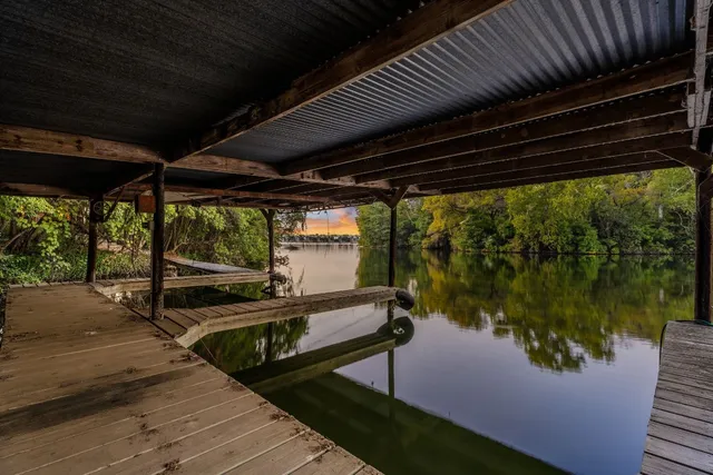 $10,700,000 | 1700 Lakeshore Drive, Austin, TX 78746