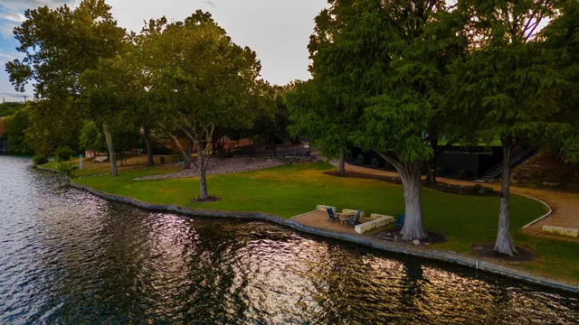 $10,700,000 | 1700 Lakeshore Drive, Austin, TX 78746