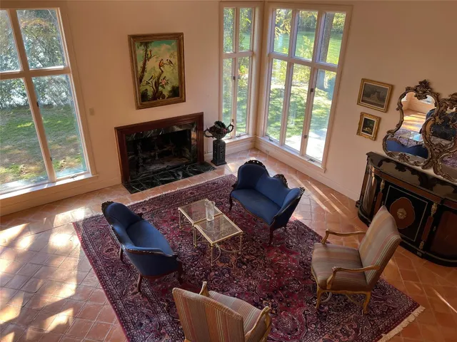 $10,700,000 | 1700 Lakeshore Drive, Austin, TX 78746