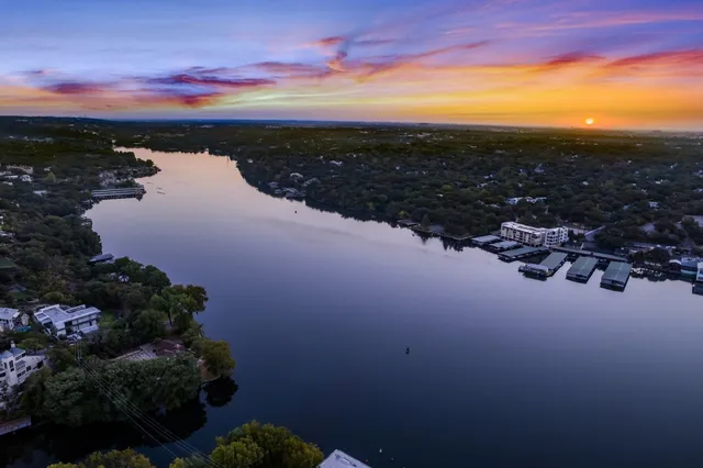 $10,700,000 | 1700 Lakeshore Drive, Austin, TX 78746