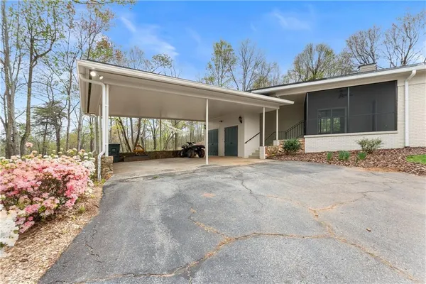 $1,900,000 | 664 Chenocetah Drive, Cornelia, GA 30531