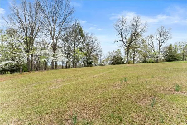 $1,900,000 | 664 Chenocetah Drive, Cornelia, GA 30531