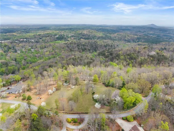 $1,900,000 | 664 Chenocetah Drive, Cornelia, GA 30531