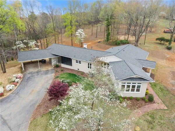 $1,900,000 | 664 Chenocetah Drive, Cornelia, GA 30531