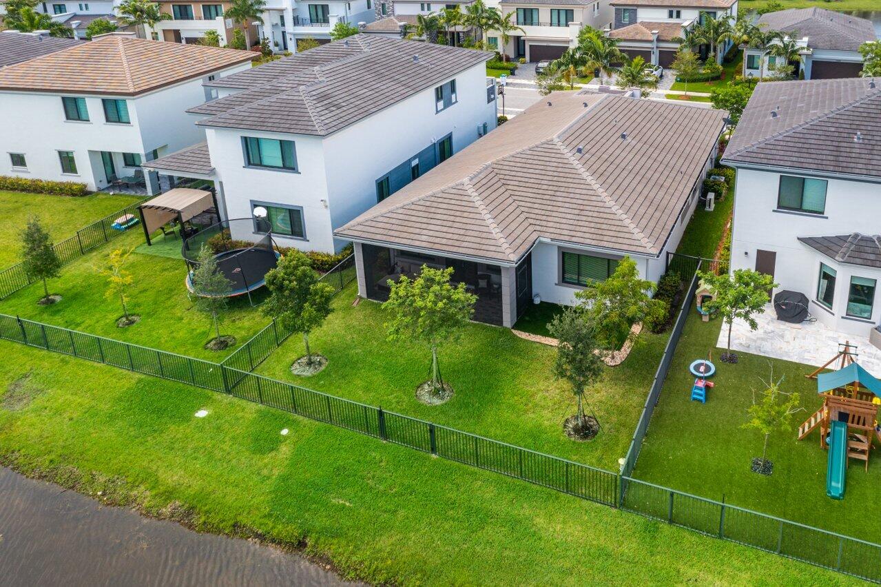 10825 Pacifica Way Parkland, FL 33076 - Photo 2 of 41 034-10825PacificaWay-Parkland-FL-33076-S