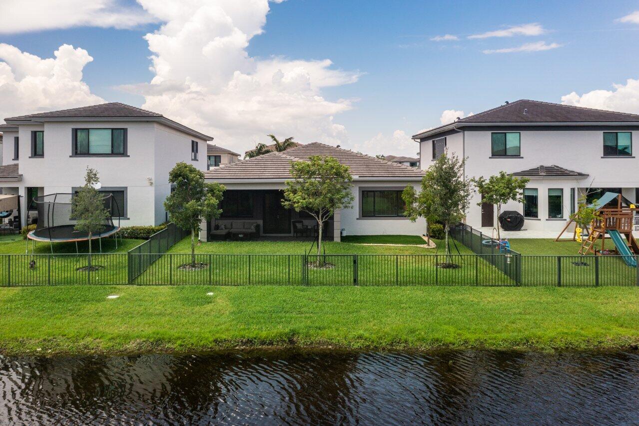 10825 Pacifica Way Parkland, FL 33076 - Photo 31 of 41 035-10825PacificaWay-Parkland-FL-33076-S