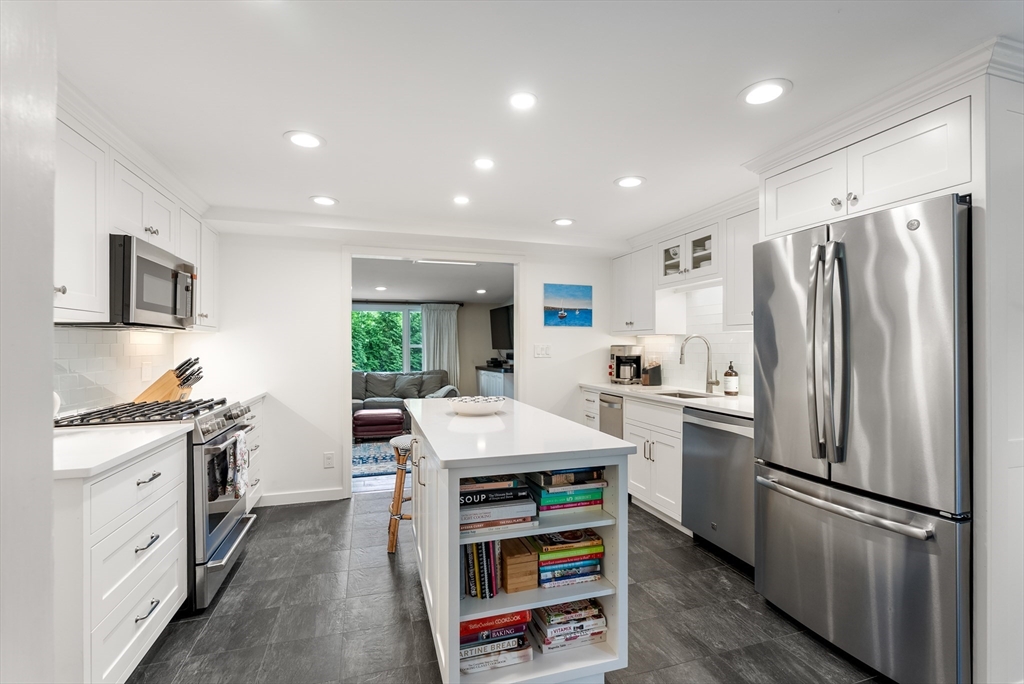 295 Concord Road Sudbury, MA 01776 - Photo 6 of 42