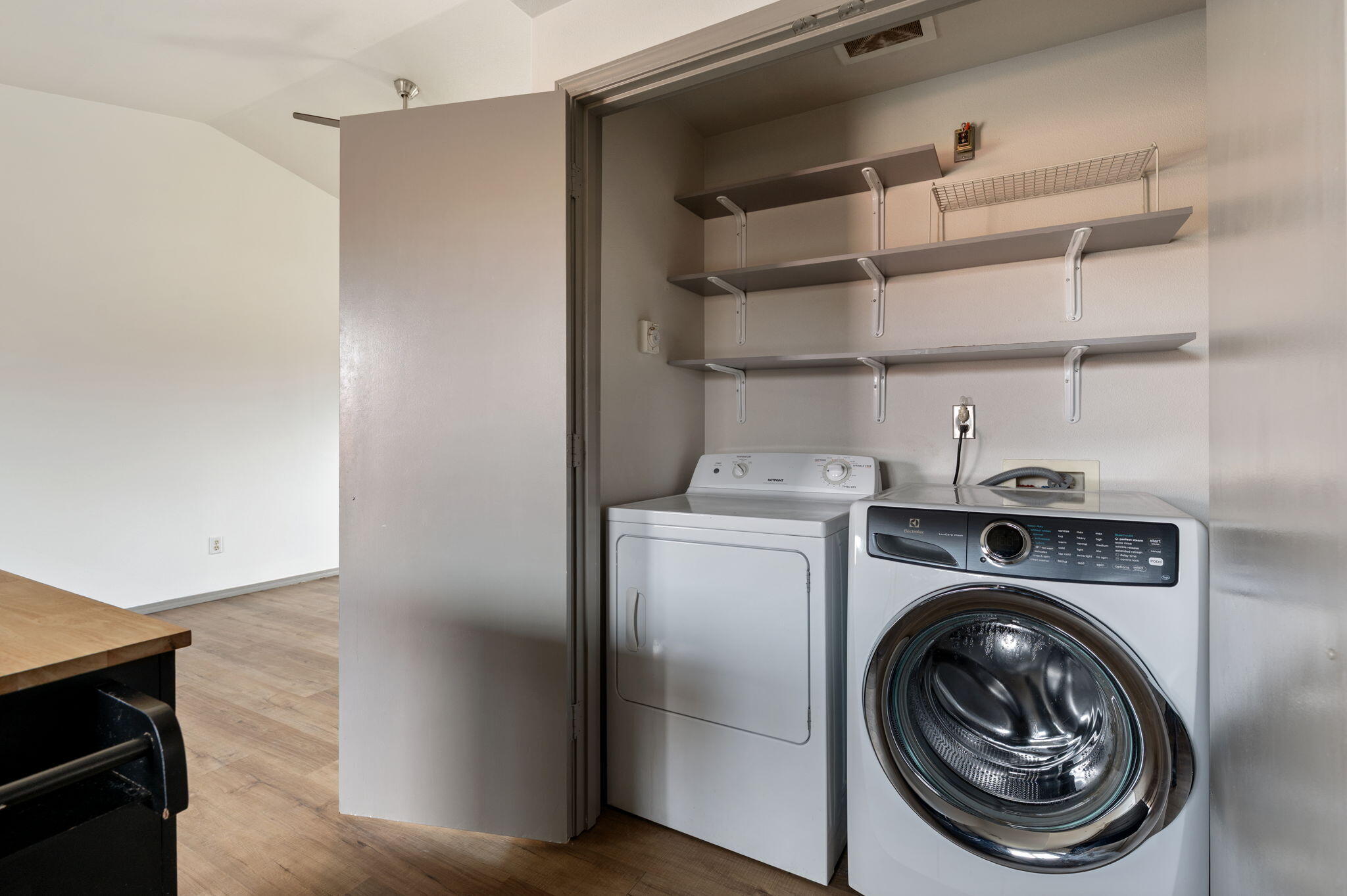 2123 Southwest 33rd Street Redmond, OR 97756 - Photo 14 of 37 LAUNDRY/PANTRY CLOSET