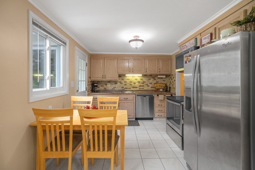 3 Bellwood Road Framingham, MA 01701 - Photo 14 of 40 Gallery Image 14