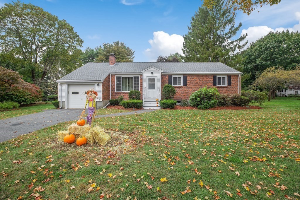 3 Bellwood Road Framingham, MA 01701 - Photo 2 of 40 Gallery Image 2