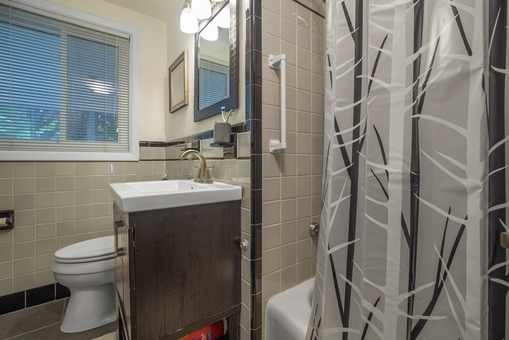 3 Bellwood Road Framingham, MA 01701 - Photo 25 of 40 Gallery Image 25