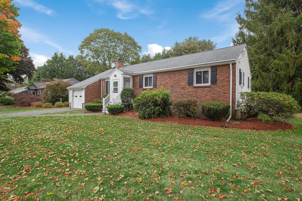 3 Bellwood Road Framingham, MA 01701 - Photo 4 of 40 Gallery Image 4