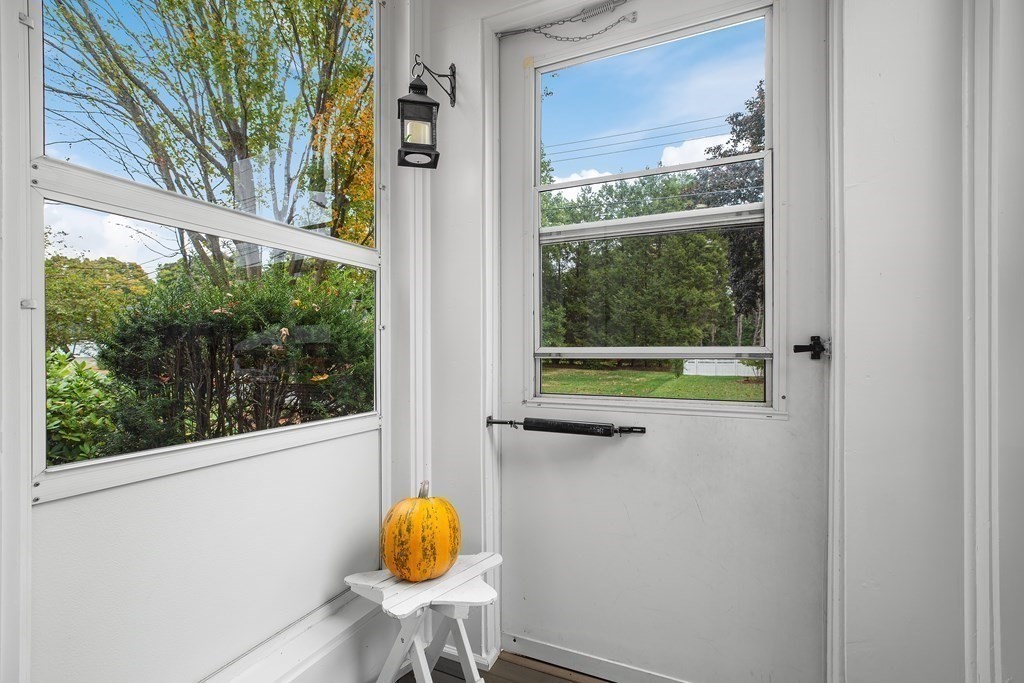 3 Bellwood Road Framingham, MA 01701 - Photo 6 of 40 Gallery Image 6