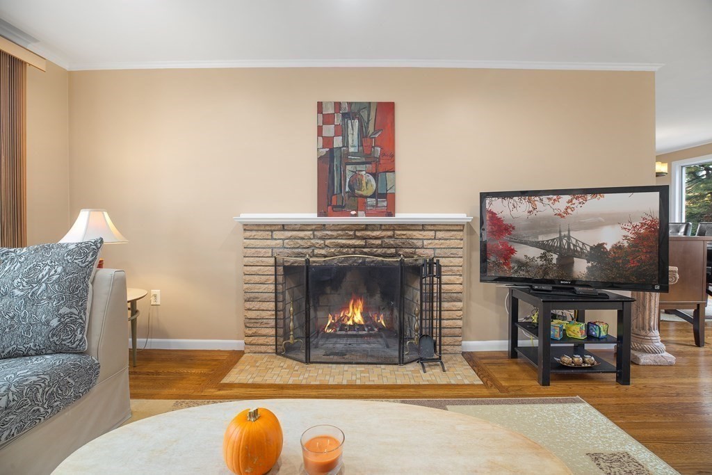 3 Bellwood Road Framingham, MA 01701 - Photo 9 of 40 Gallery Image 9
