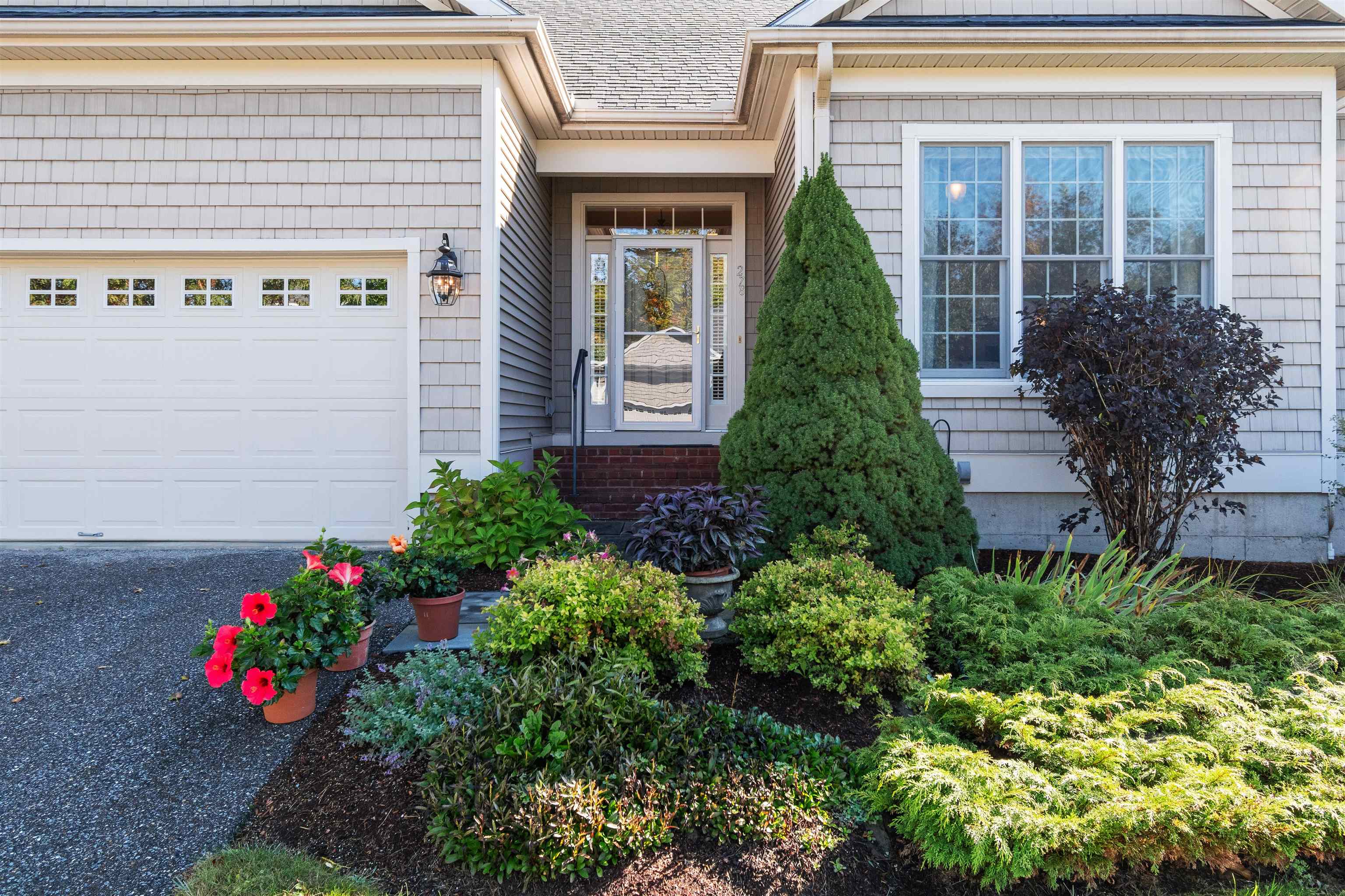 278 Michael Lane Williston, VT 05495 - Photo 4 of 60