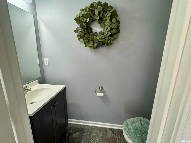 $2,100 | 4432 North Michigan Avenue, Davenport, IA 52806