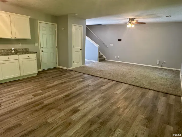 $2,100 | 4432 North Michigan Avenue, Davenport, IA 52806