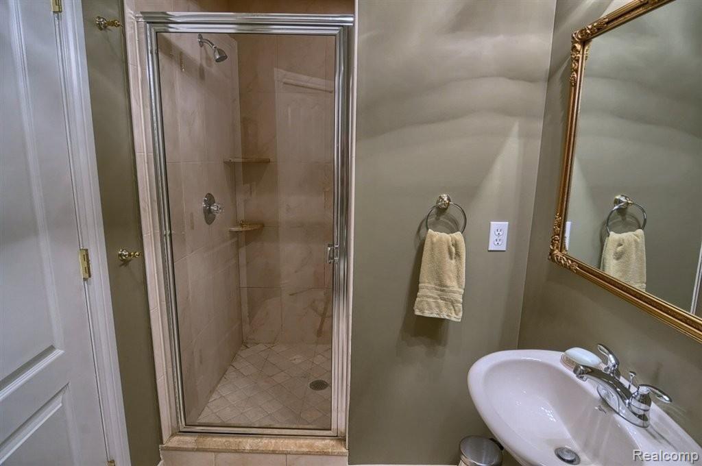 72668 Campground Road Romeo, MI 48065 - Photo 25 of 32 2nd Bathroom 2nd View.jpg