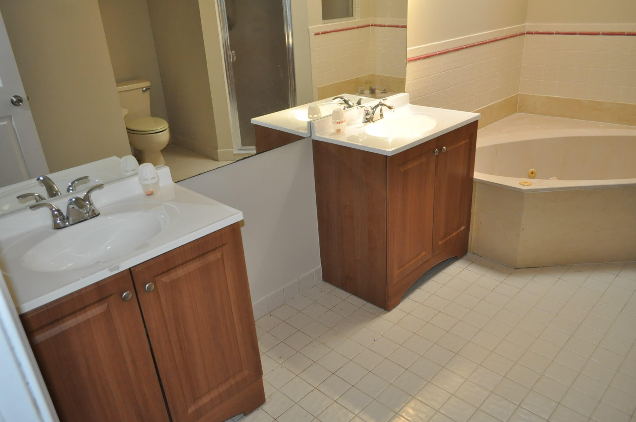 10579 Pebble Cove Lane Boca Raton, FL 33498 - Photo 18 of 24 Master Bathroom