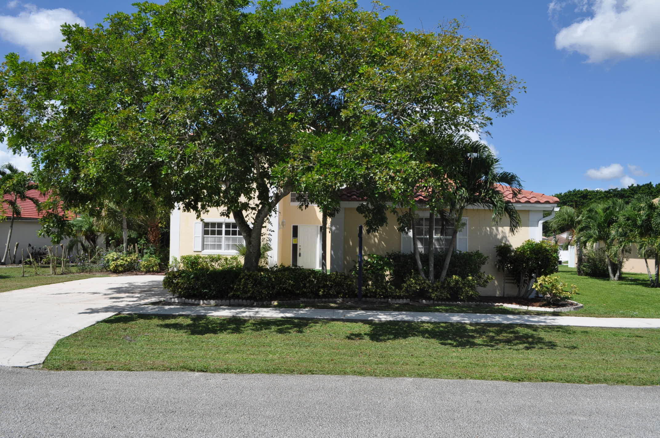 10579 Pebble Cove Lane Boca Raton, FL 33498 - Photo 3 of 24 Front