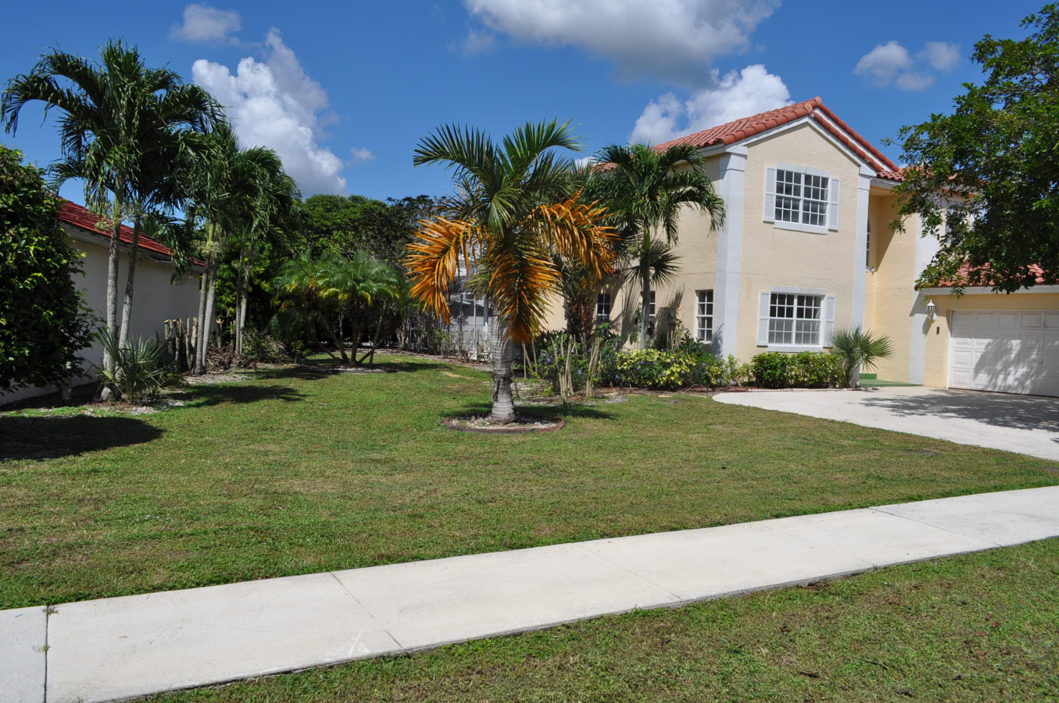 10579 Pebble Cove Lane Boca Raton, FL 33498 - Photo 4 of 24 Front