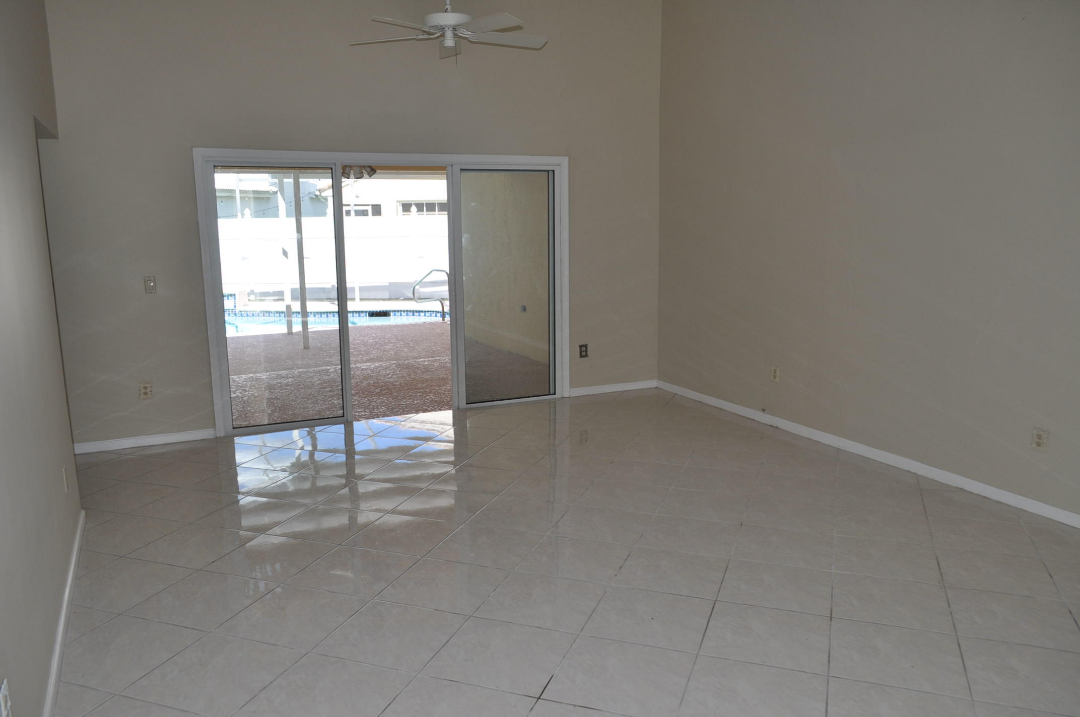 10579 Pebble Cove Lane Boca Raton, FL 33498 - Photo 7 of 24 Living Room