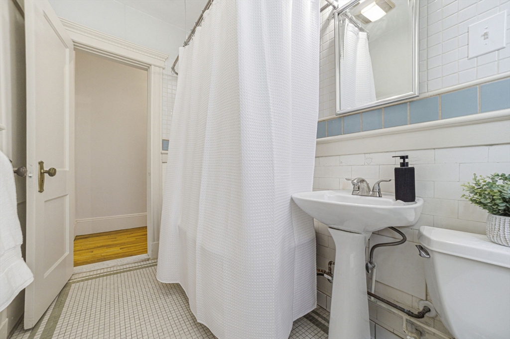 134 Pleasant Street, Unit 1 Brookline, MA 02446 - Photo 22 of 35