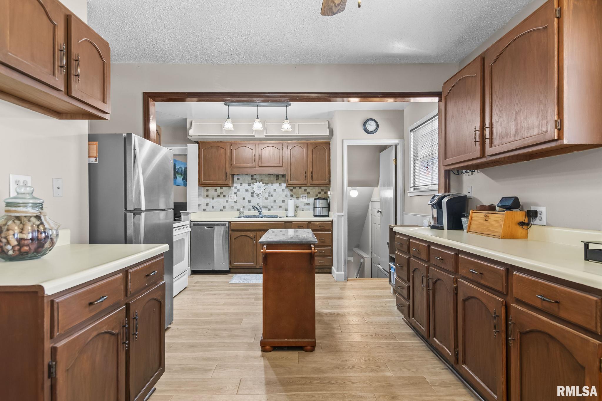 2036 North 7th Street Springfield, IL 62702 - Photo 12 of 34 Gallery Image 12