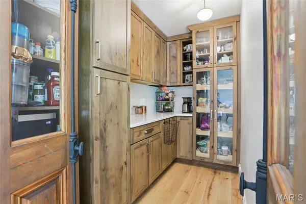 $1,500,000 | 853 Elmtree Lane, Kirkwood, MO 63122