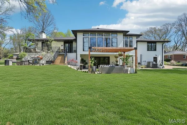 $1,500,000 | 853 Elmtree Lane, Kirkwood, MO 63122