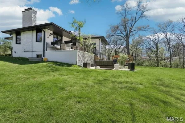 $1,500,000 | 853 Elmtree Lane, Kirkwood, MO 63122