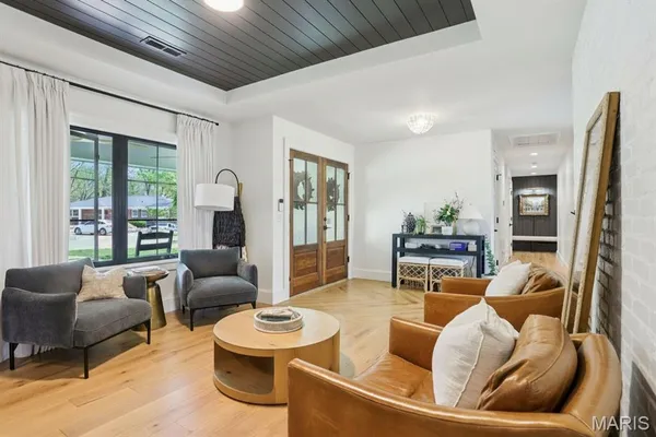 $1,500,000 | 853 Elmtree Lane, Kirkwood, MO 63122