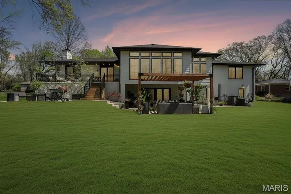 $1,500,000 | 853 Elmtree Lane, Kirkwood, MO 63122
