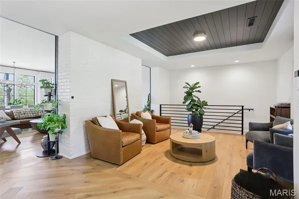 $1,500,000 | 853 Elmtree Lane, Kirkwood, MO 63122