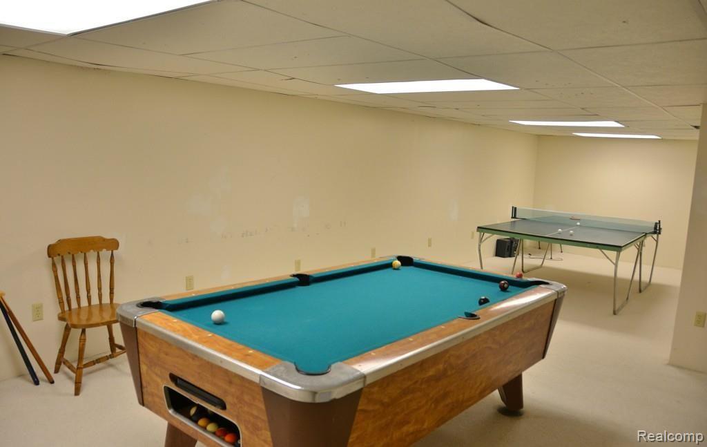 22101 Meridian Road Grosse Ile, MI 48138 - Photo 48 of 52 DSC_2201.jpg