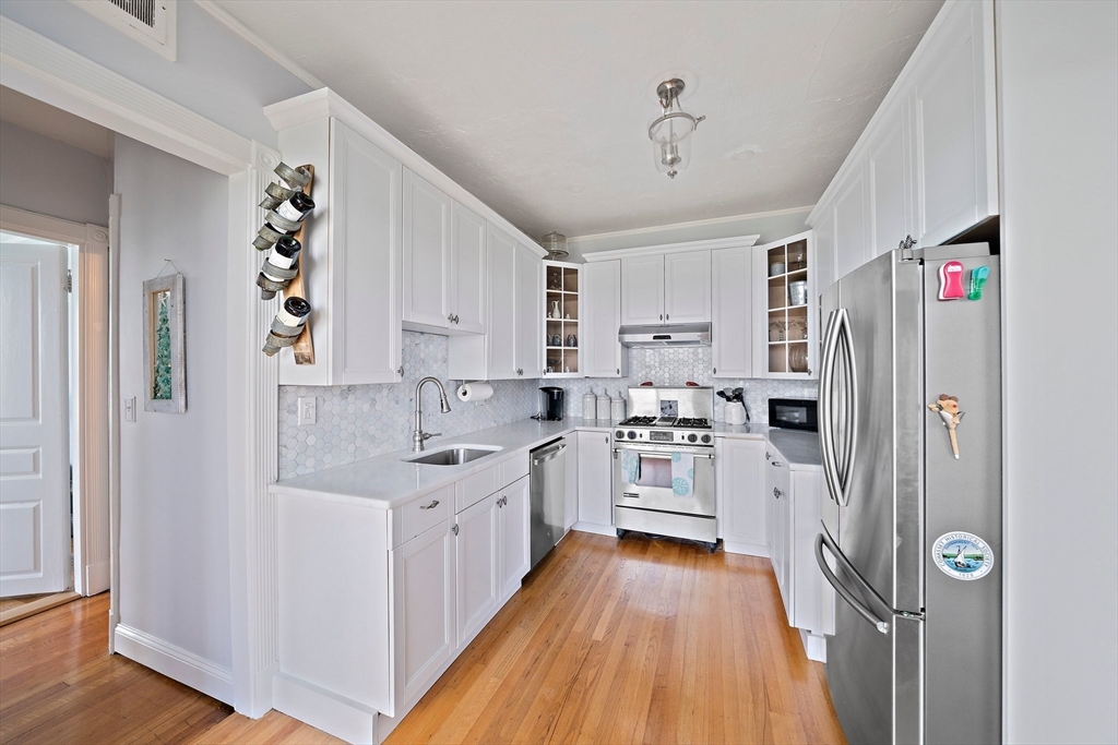 646 Jerusalem Road, Unit 5 Cohasset, MA 02025 - Photo 9 of 34 Gallery Image 9