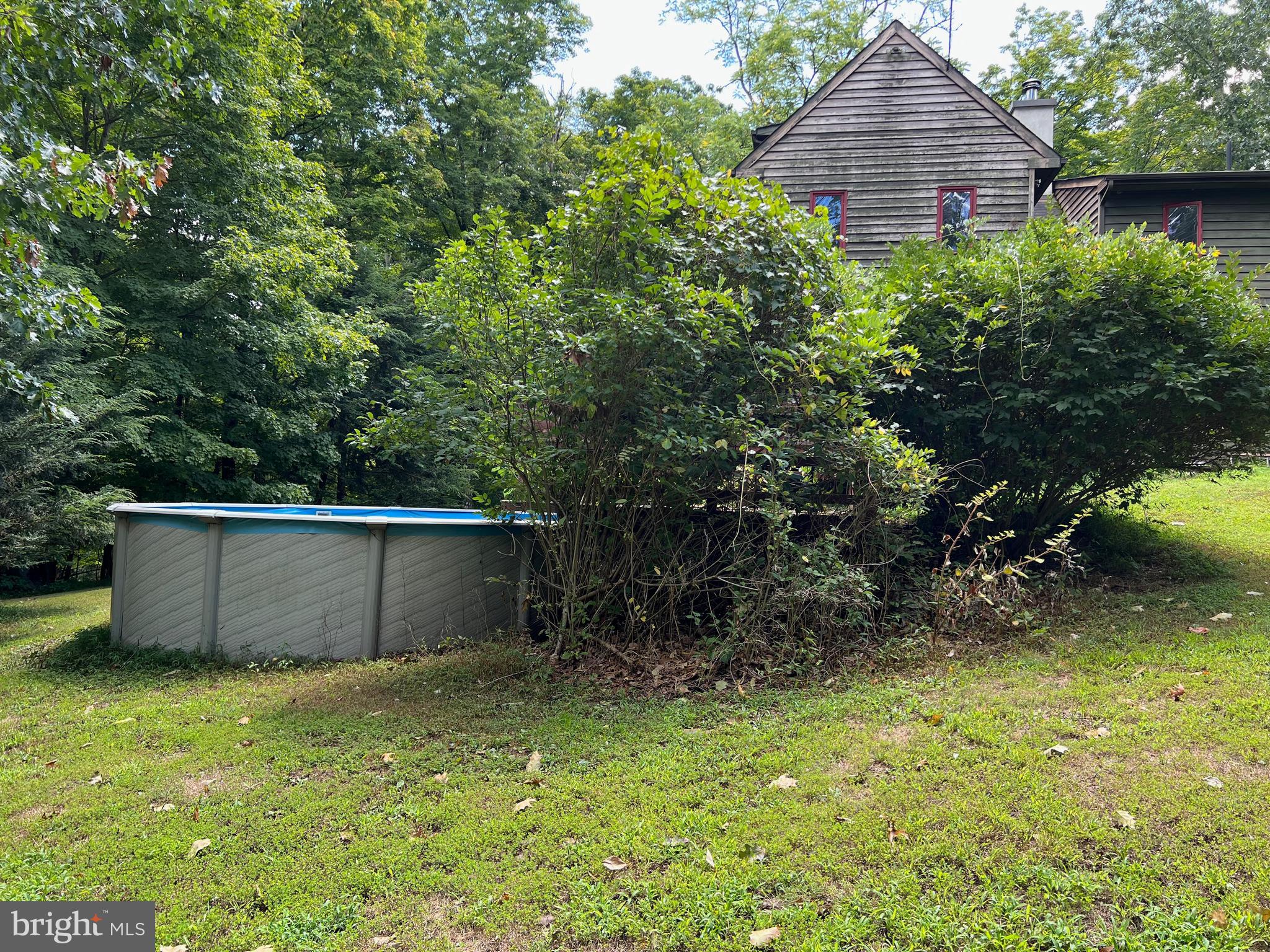 14 Stagecoach Road Pipersville, PA 18947 - Photo 7 of 21 Above ground pool