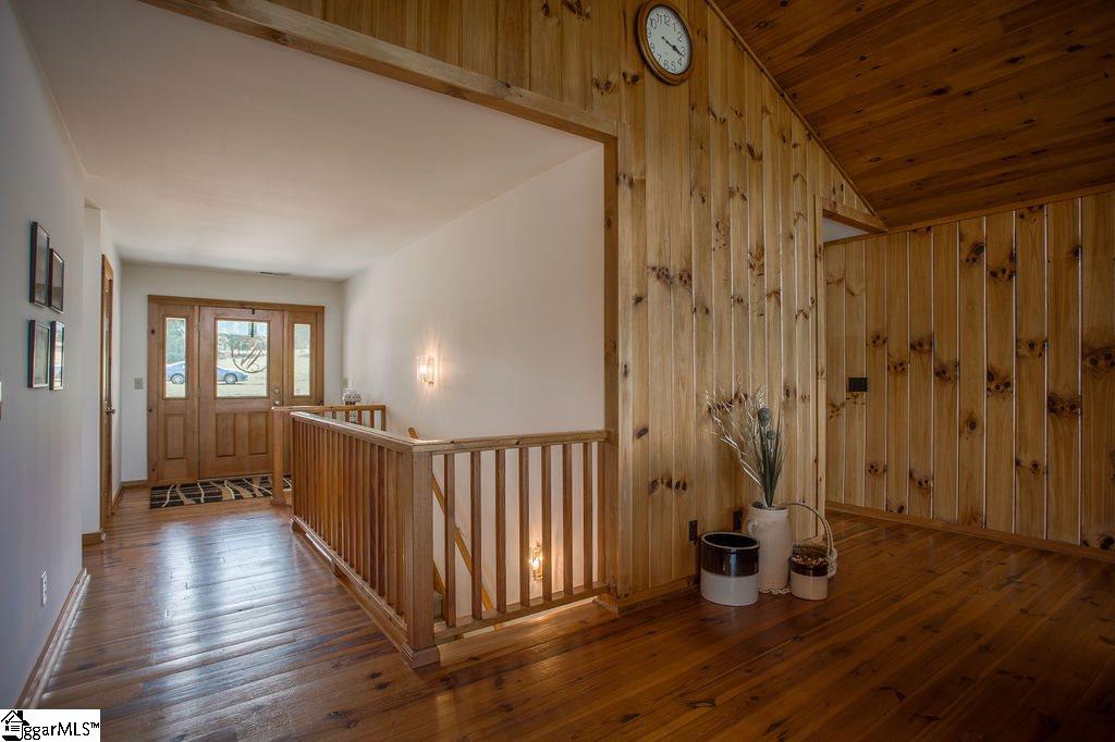 112 Gum Springs Road Greer, SC 29651 - Photo 7 of 36