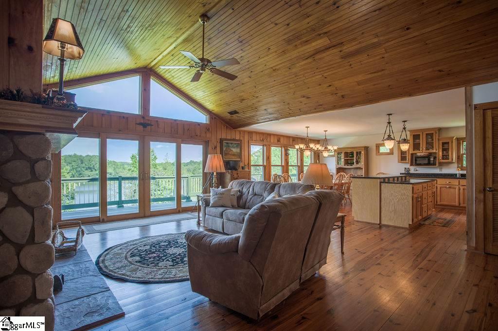 112 Gum Springs Road Greer, SC 29651 - Photo 8 of 36