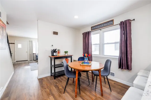 $2,200 | 207 West Ivy Street, East Rochester, NY 14445