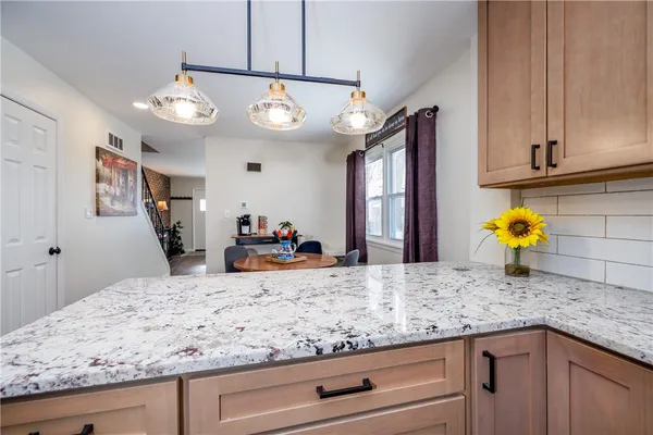 $2,400 | 207 West Ivy Street, East Rochester, NY 14445